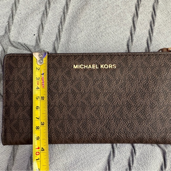 NWOT- Michael Kors Brown Wallet - Picture 8 of 8